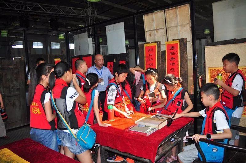 通世南路黄务村及通世新城小区周围异味严重