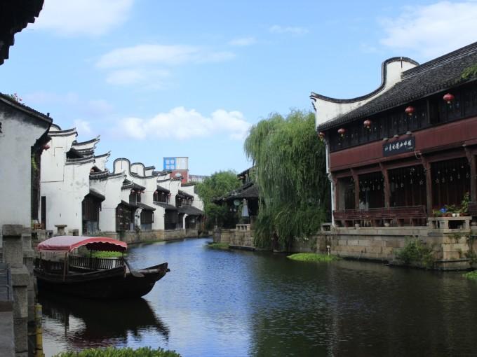 如果人间是炼狱，那我们活着的意义又是什么呢？游戏画面
